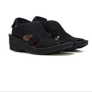 BZEES Dream Wedge Sandal Black